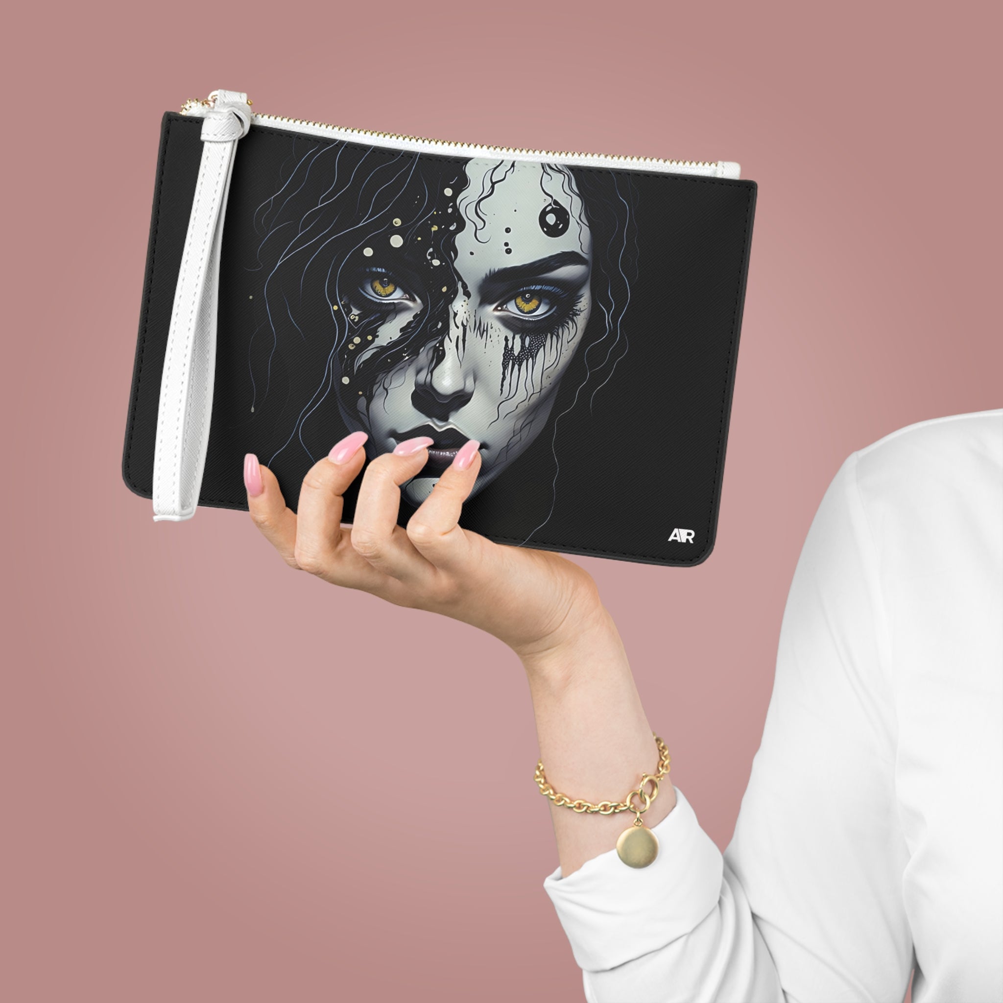 BLACK BIOBUNK CLUTCH BAG